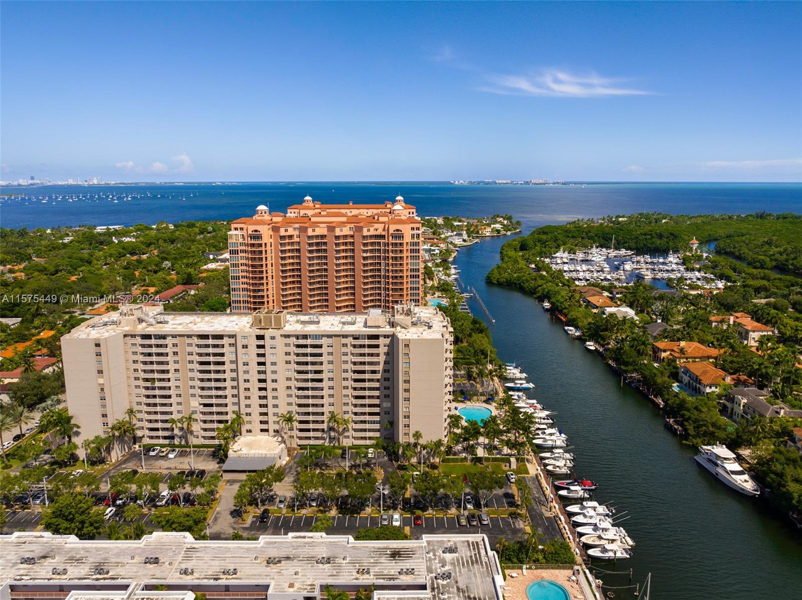 90 Edgewater Dr # 715