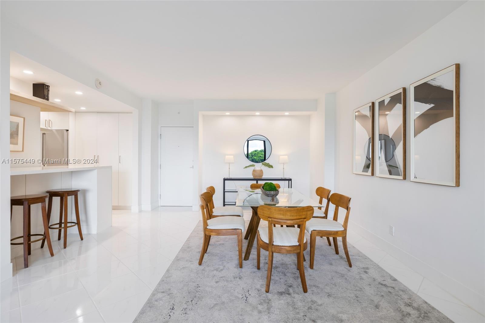 90 Edgewater Dr # 715
