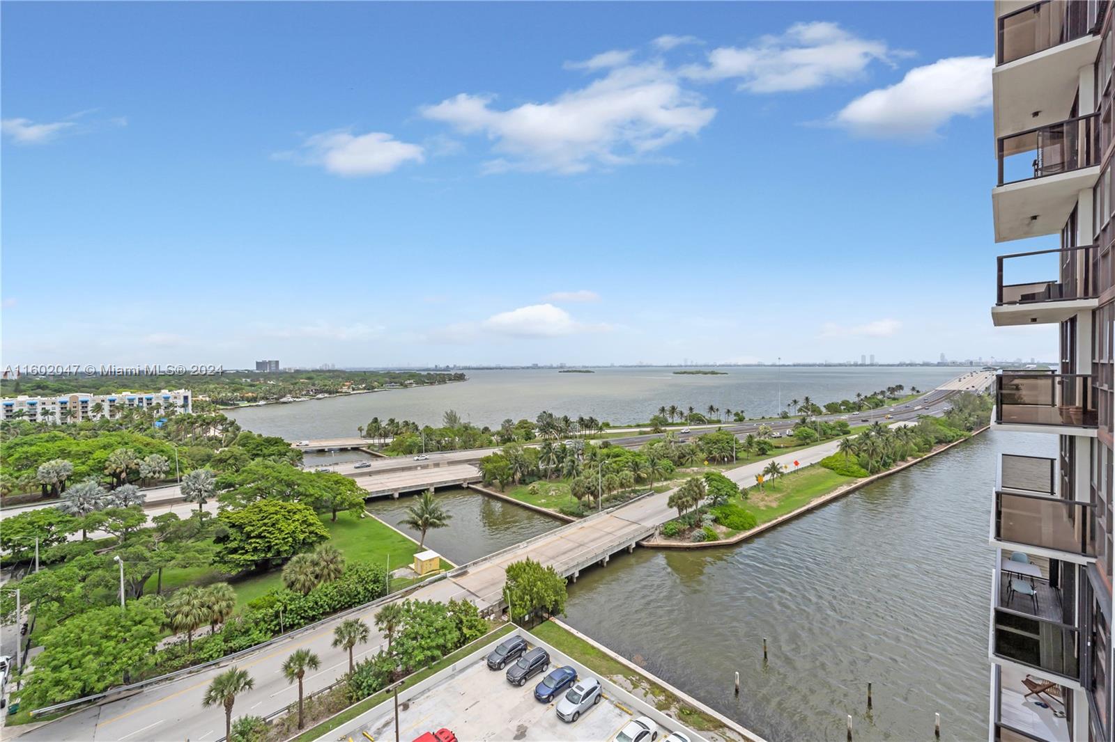 600 NE 36th St # 1214