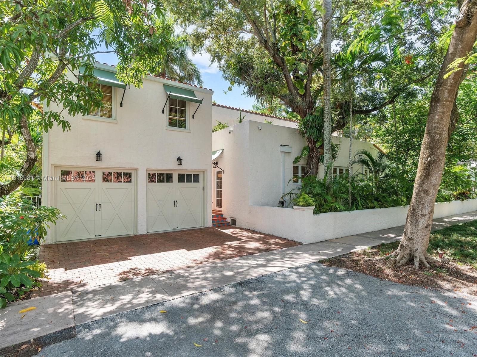 447 Alcazar Ave