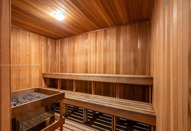 186 SE 12th Ter # 1507