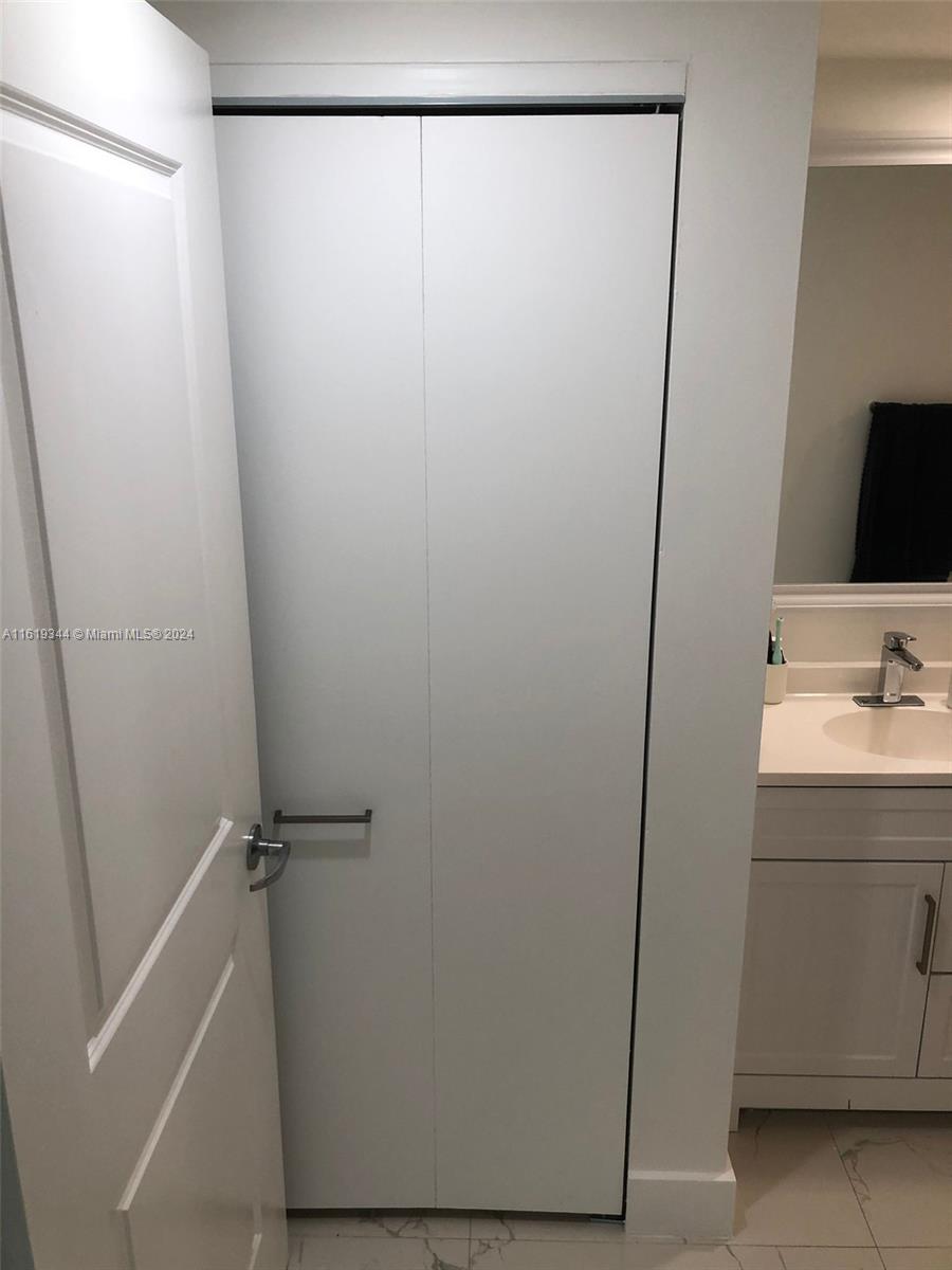 186 SE 12th Ter # 1507