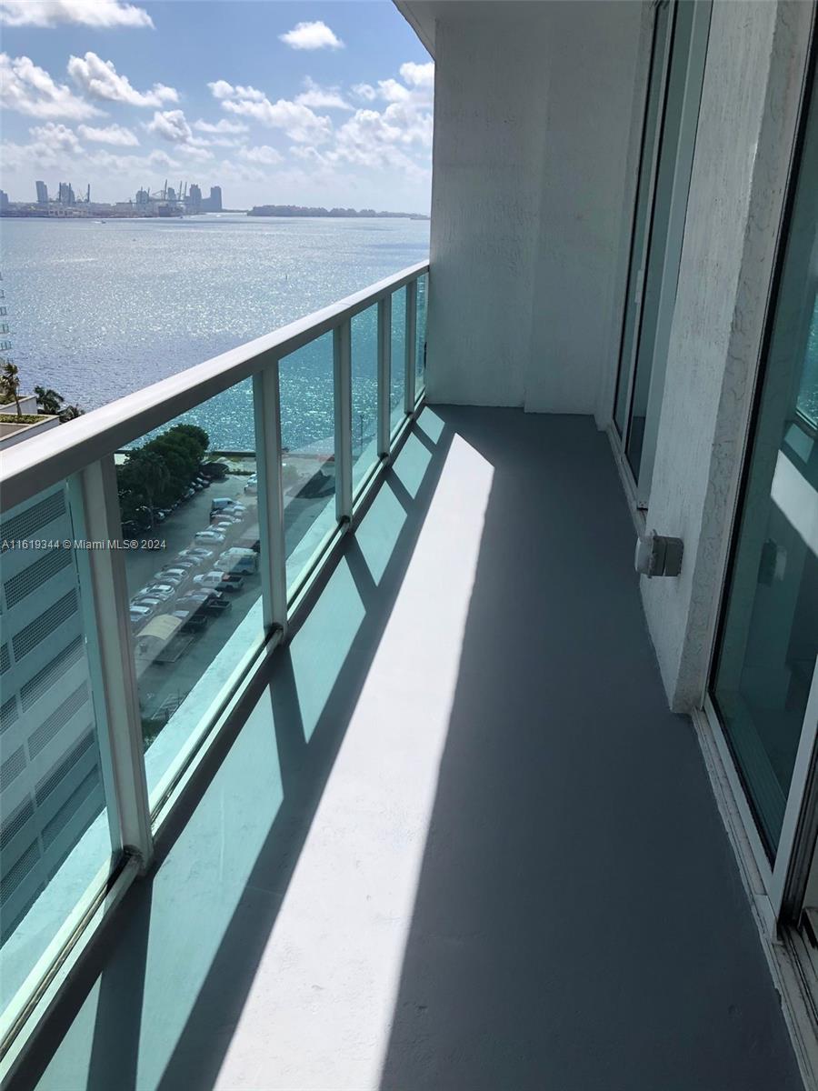 186 SE 12th Ter # 1507