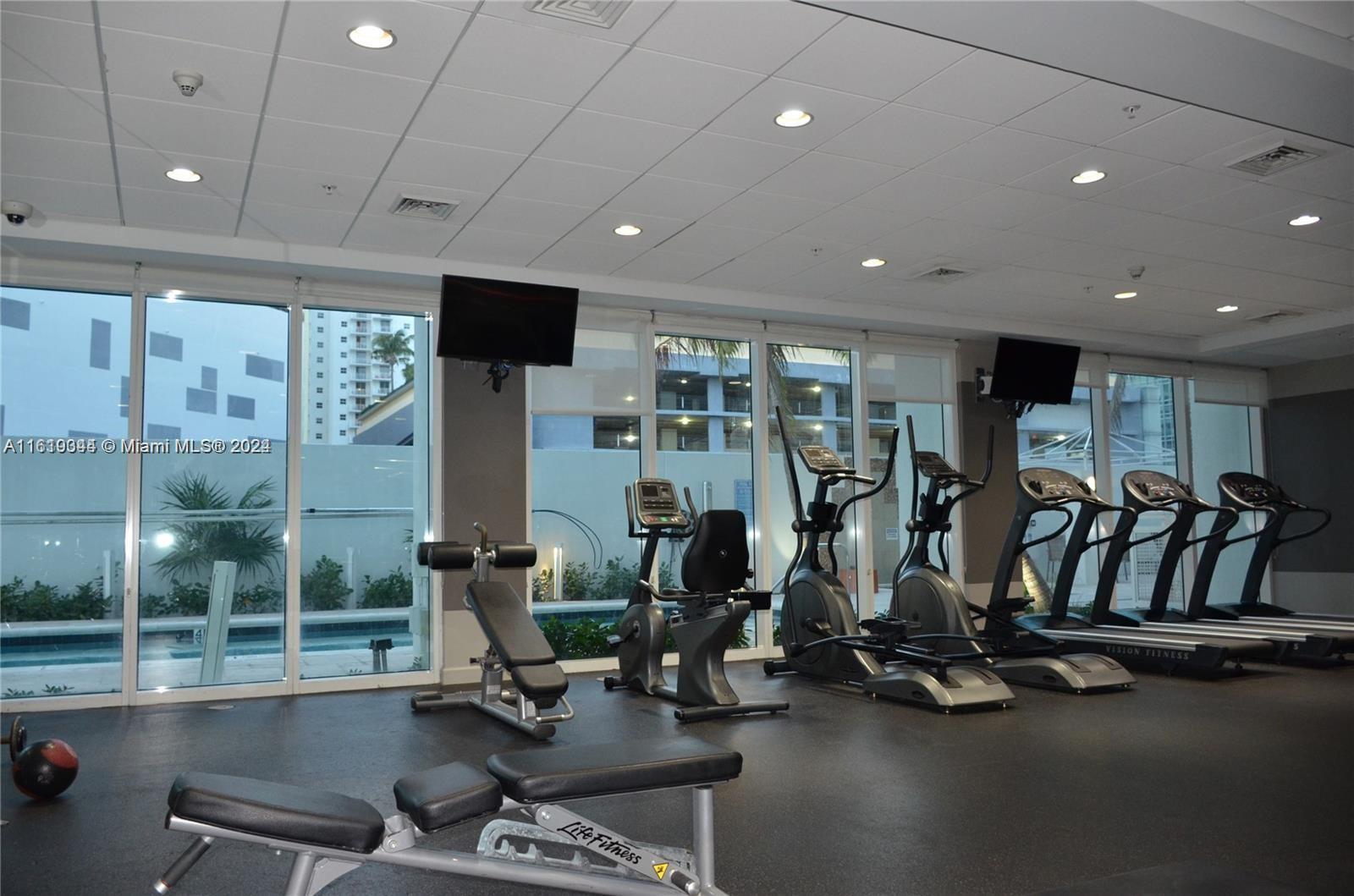 186 SE 12th Ter # 1507