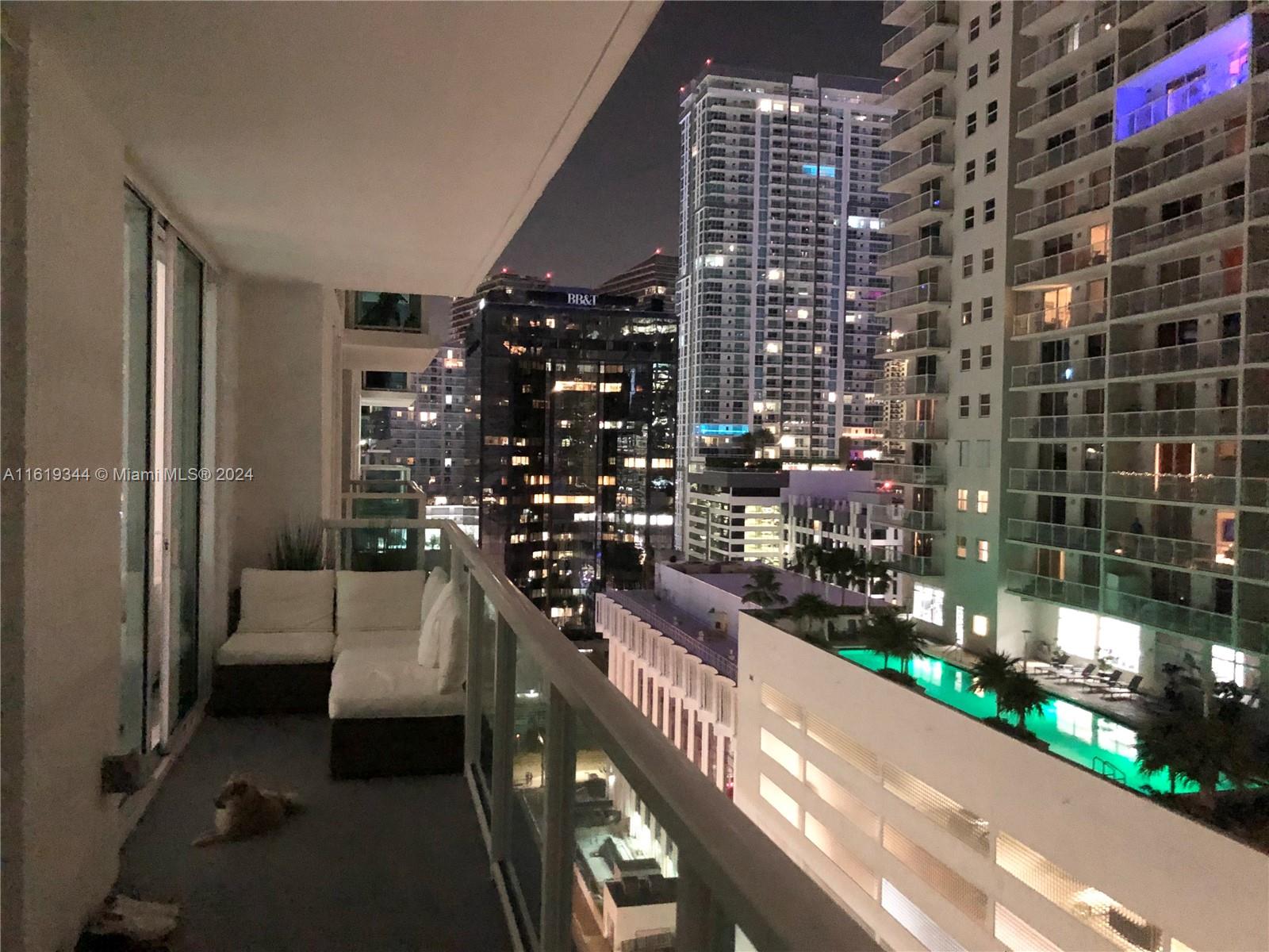 186 SE 12th Ter # 1507