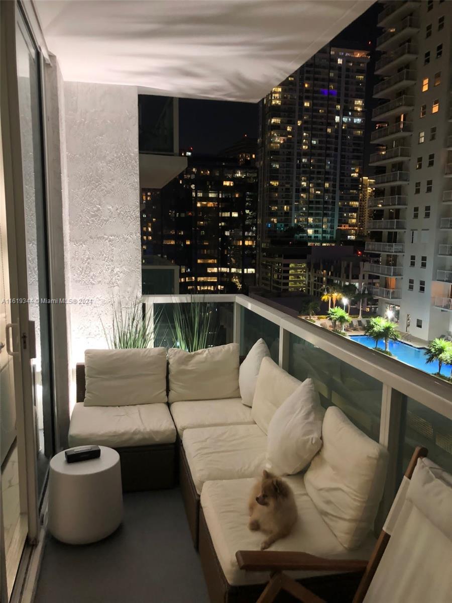 186 SE 12th Ter # 1507