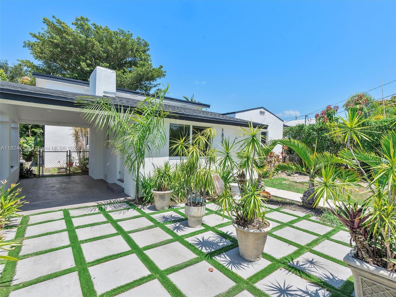 1823 SW 18th Ave