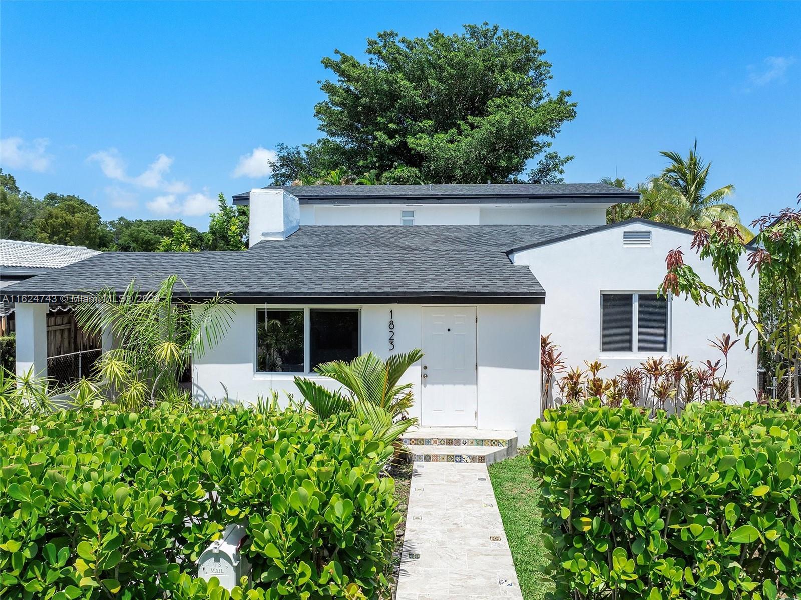 1823 SW 18th Ave