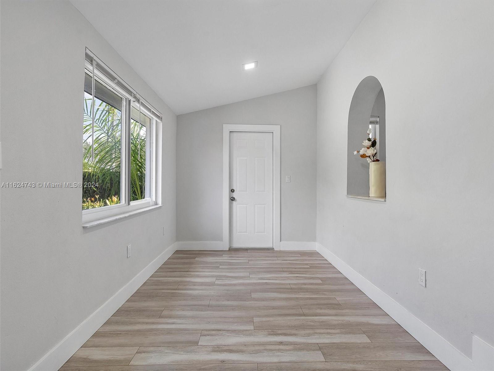 1823 SW 18th Ave