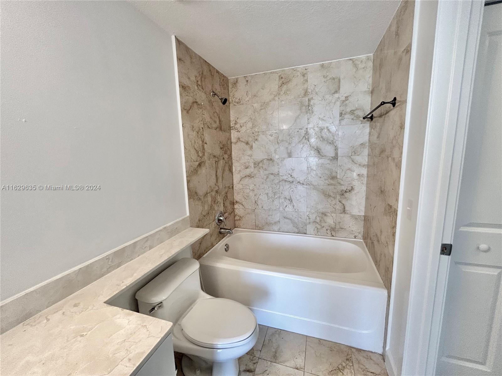 170 SE 14th St # 3006