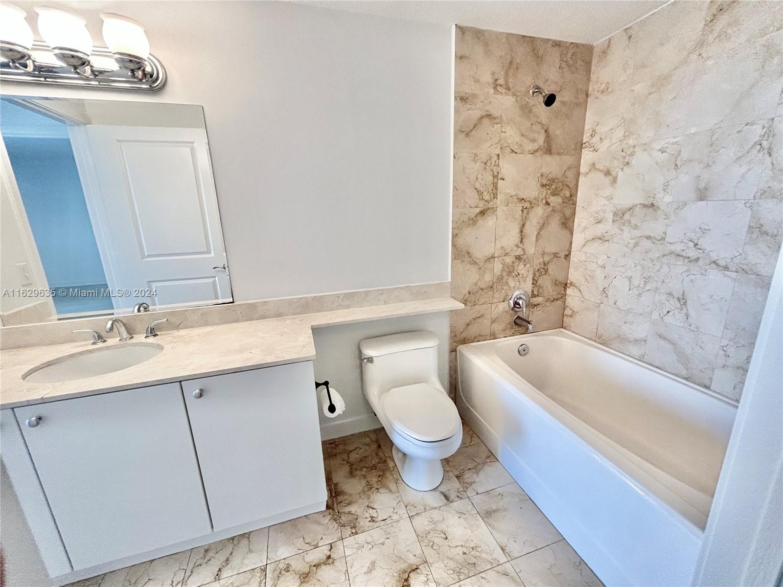 170 SE 14th St # 3006