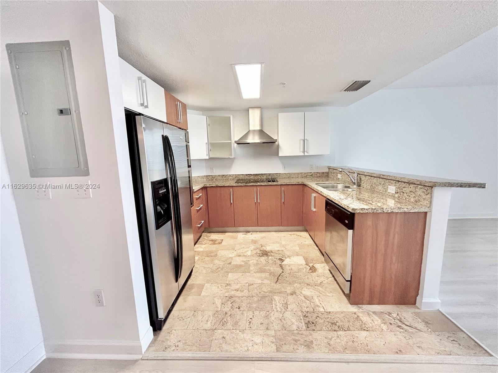 170 SE 14th St # 3006