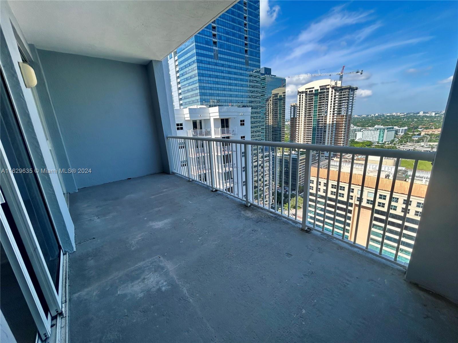 170 SE 14th St # 3006