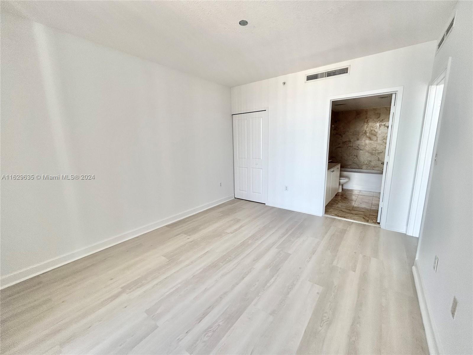 170 SE 14th St # 3006