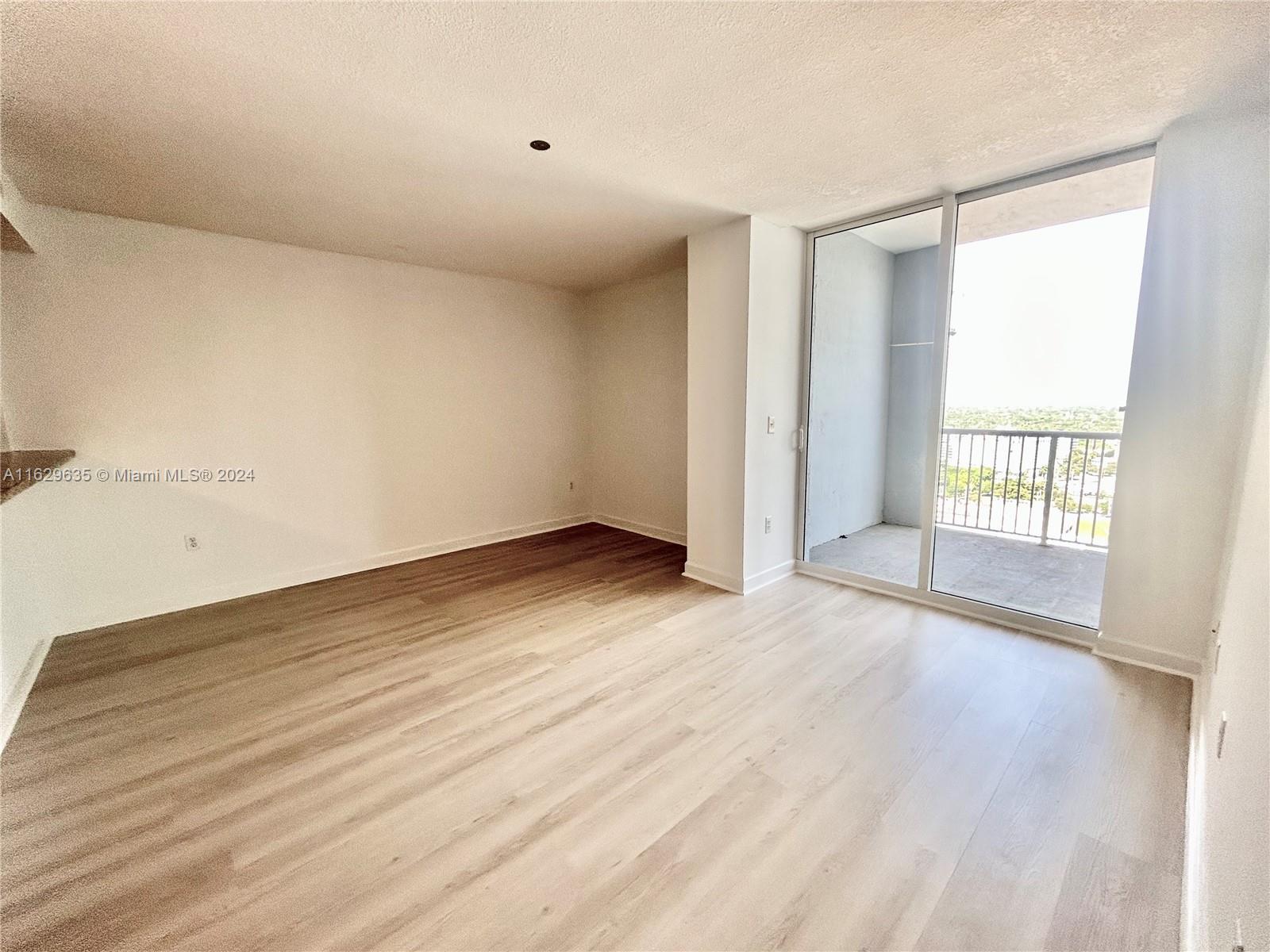 170 SE 14th St # 3006