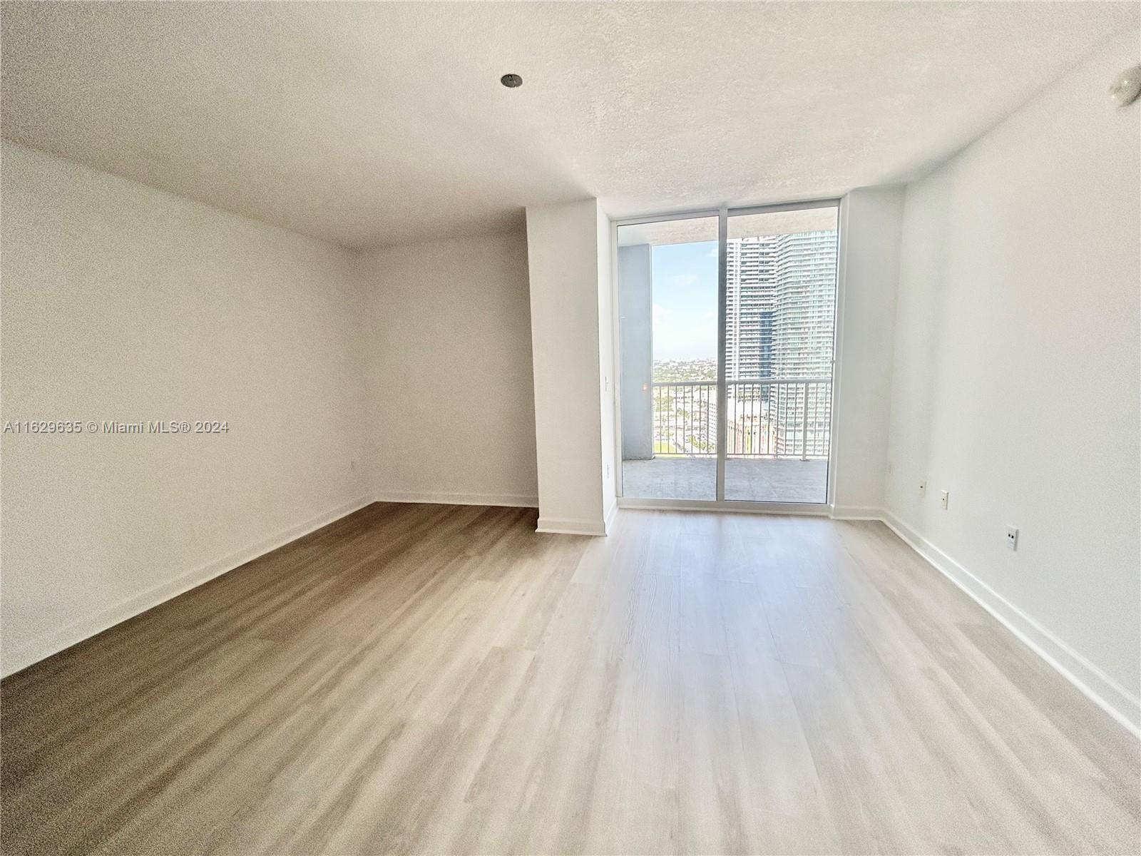 170 SE 14th St # 3006