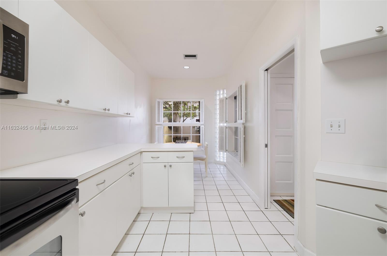6866 SW 89th Terrace