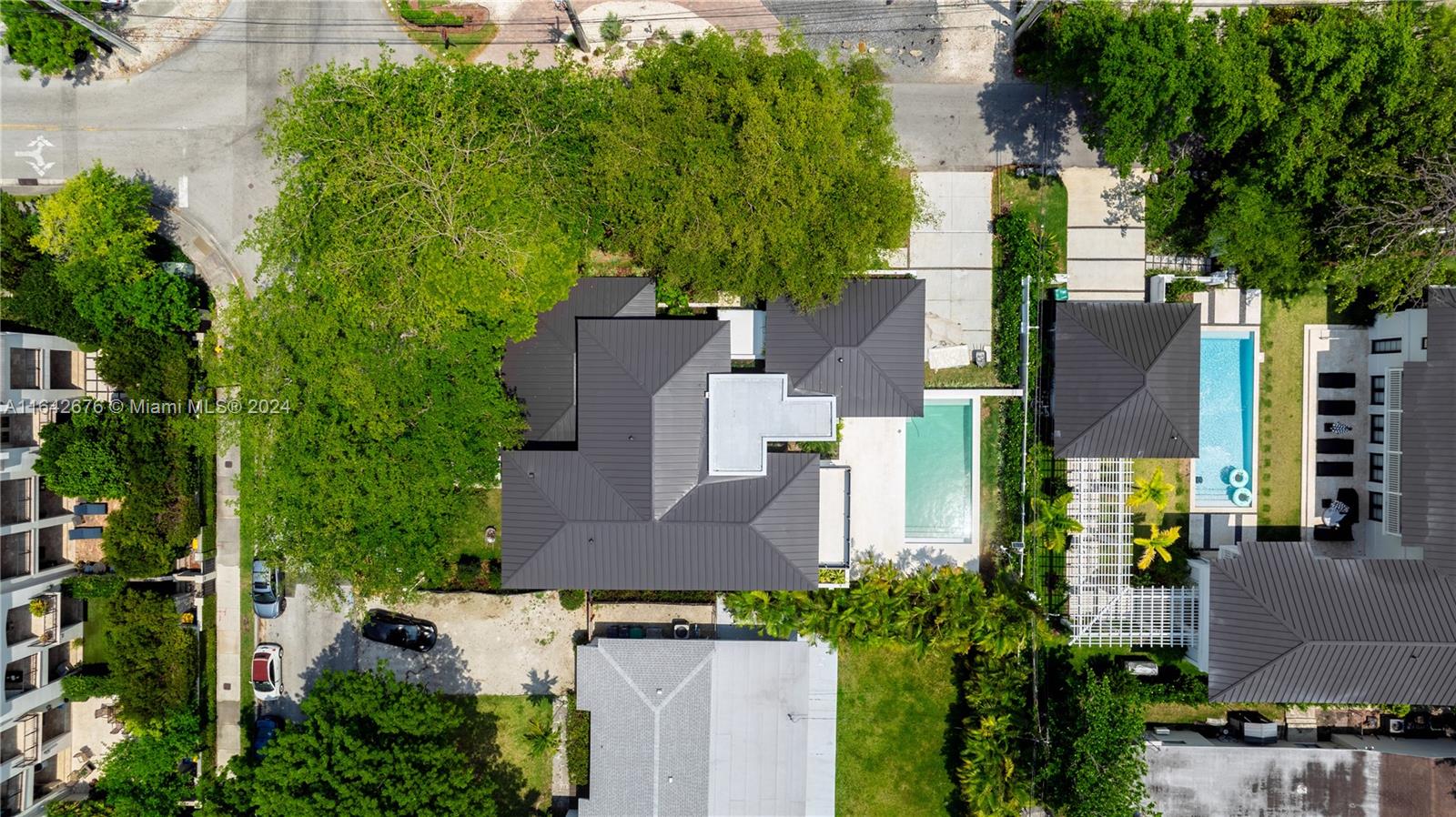 5550 SW 74th St