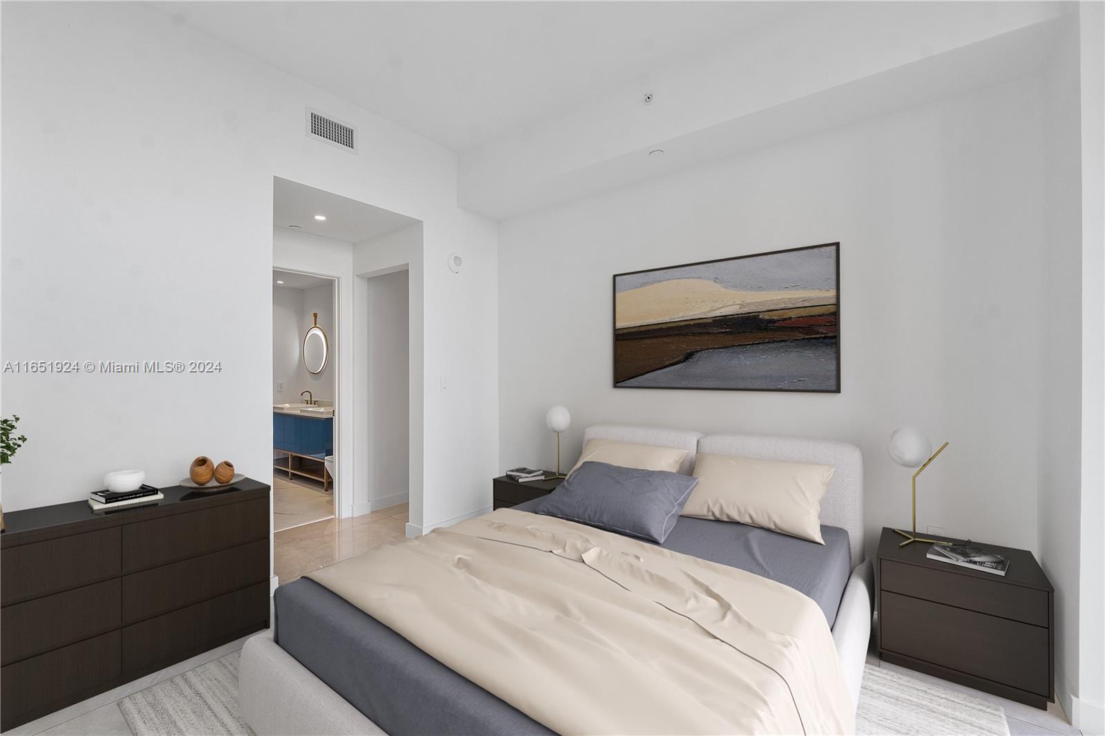 2678 Tigertail Ave # 512