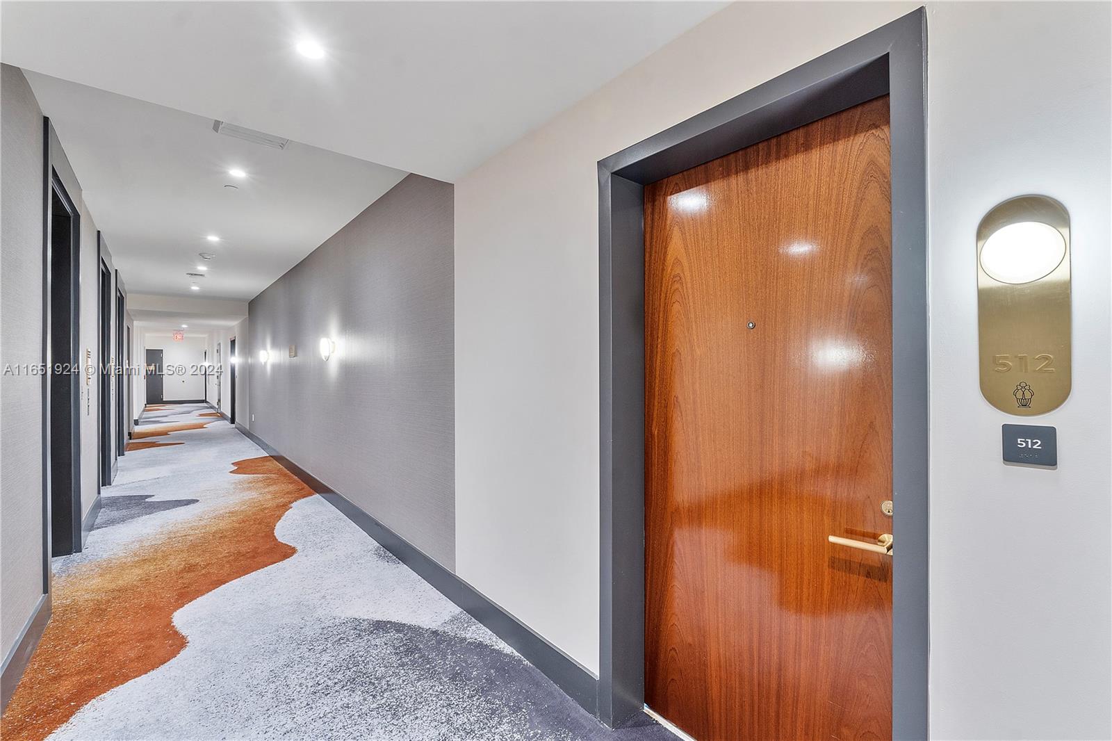 2678 Tigertail Ave # 512