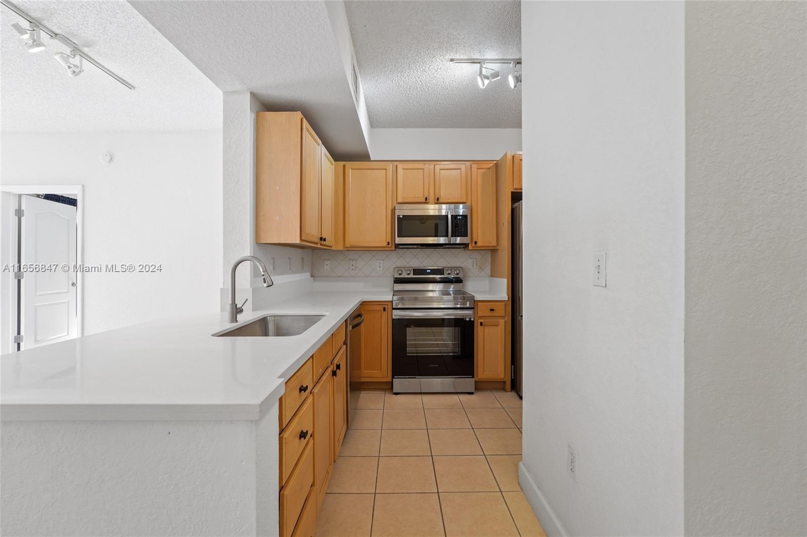 6001 SW 70th St # 340