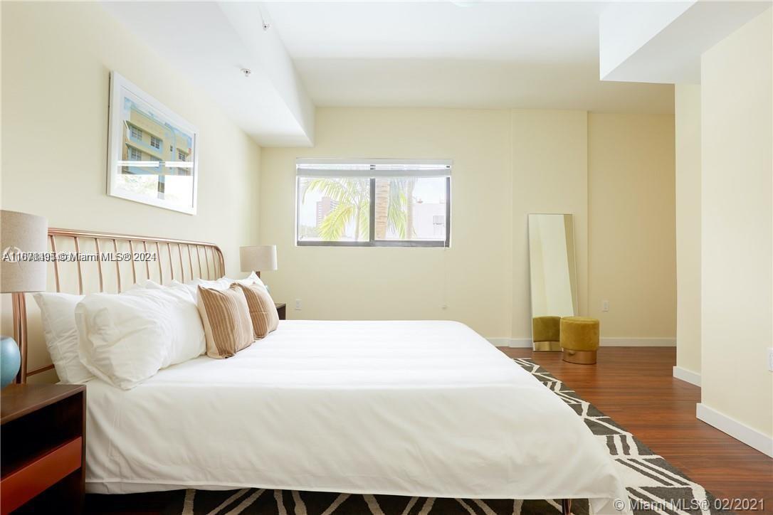 568 NE 66th St # 201