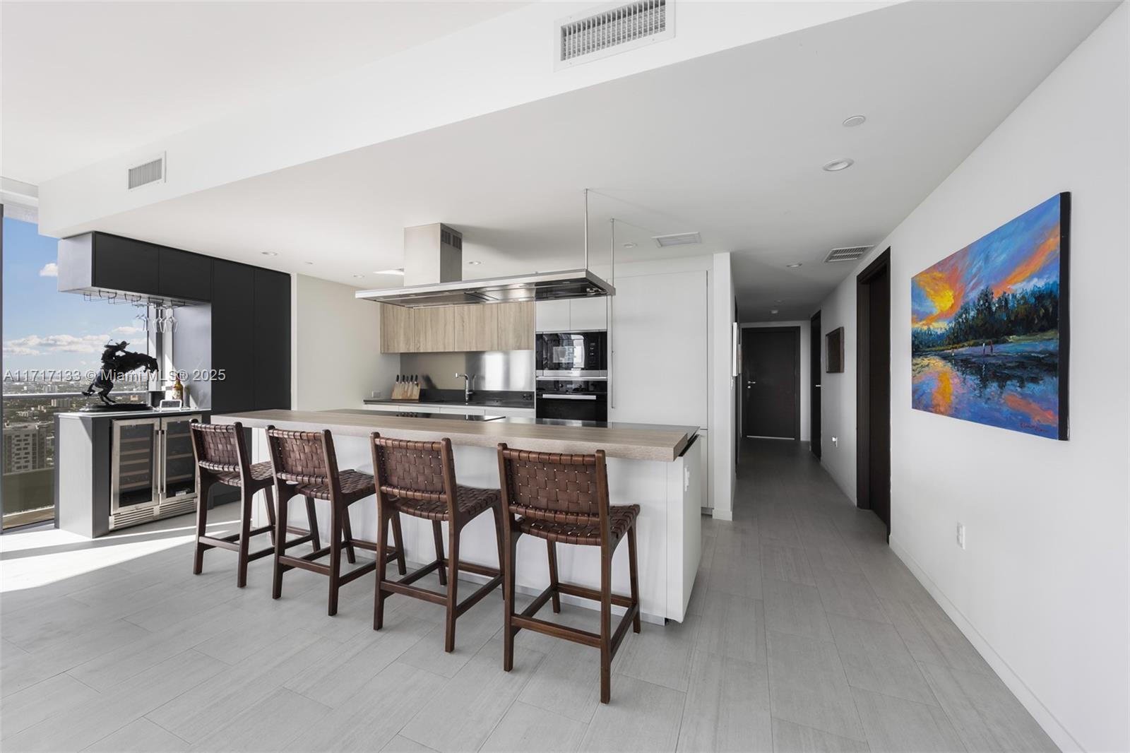 1000 Brickell Plz # 4402