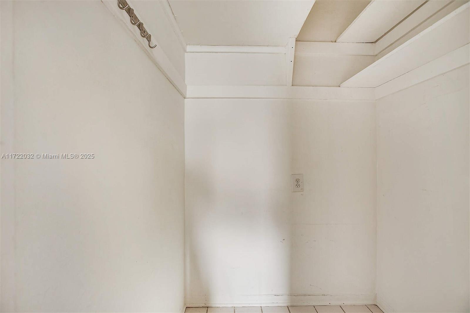 835 Meridian Ave # 3