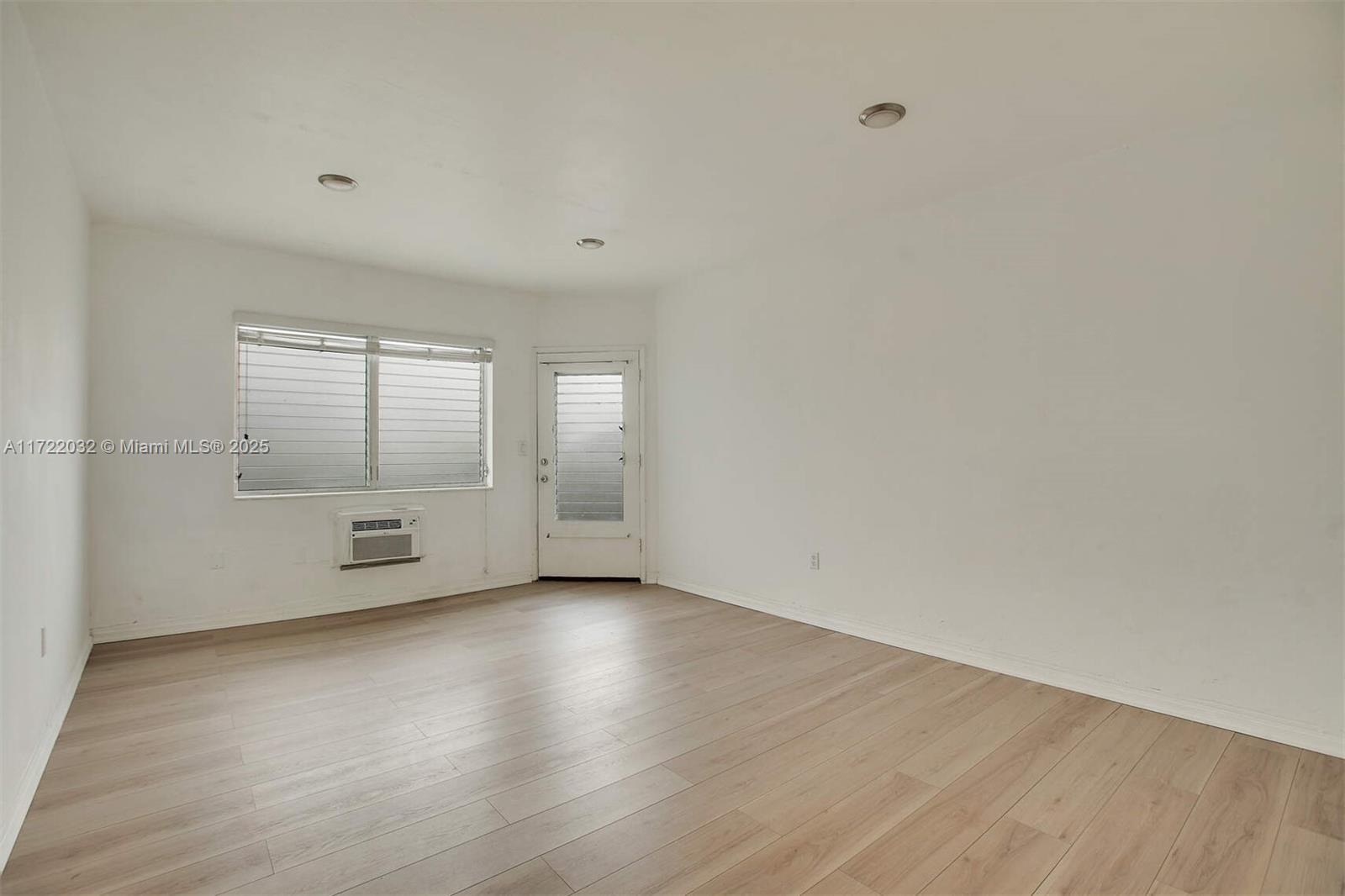 835 Meridian Ave # 3