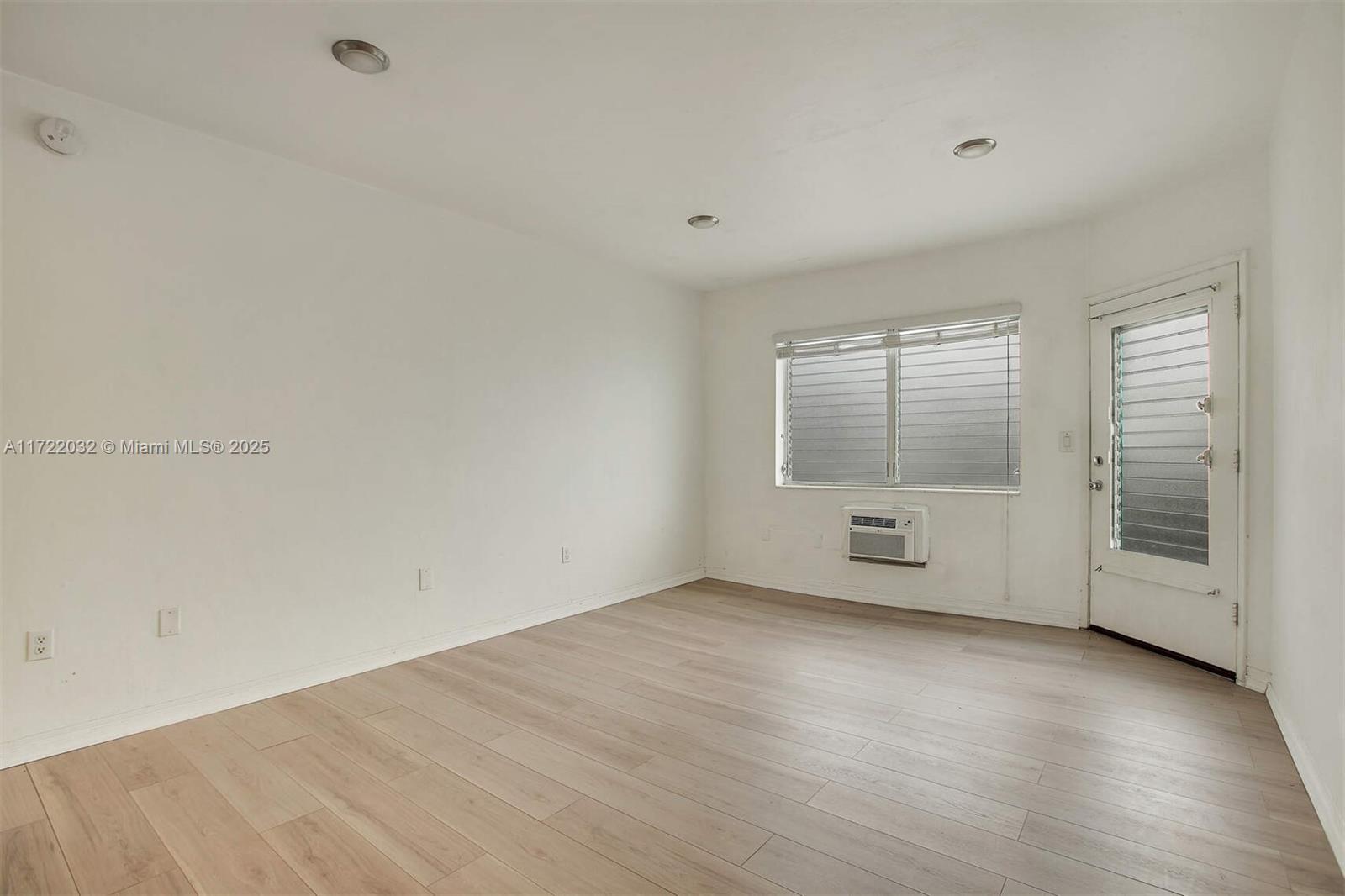 835 Meridian Ave # 3