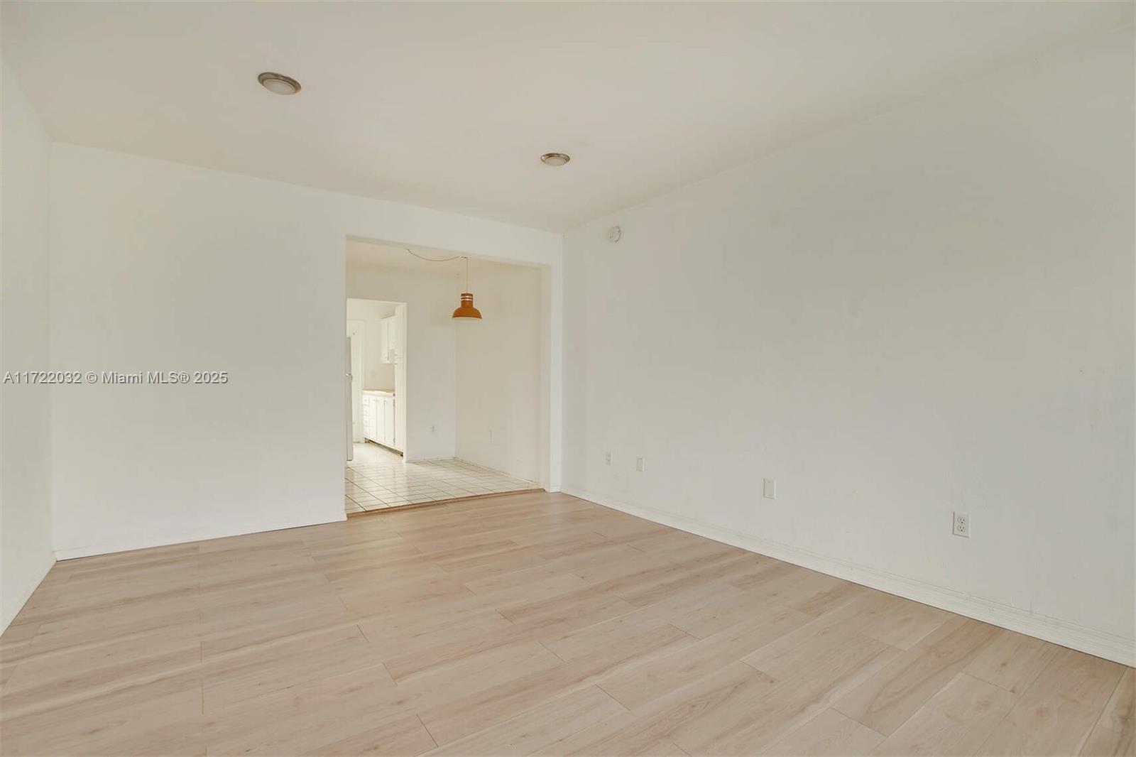 835 Meridian Ave # 3