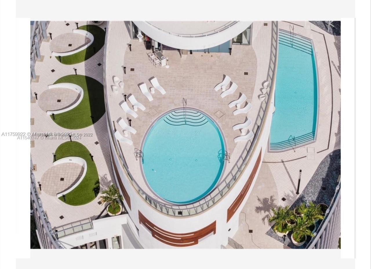 851 NE 1st Ave # 911