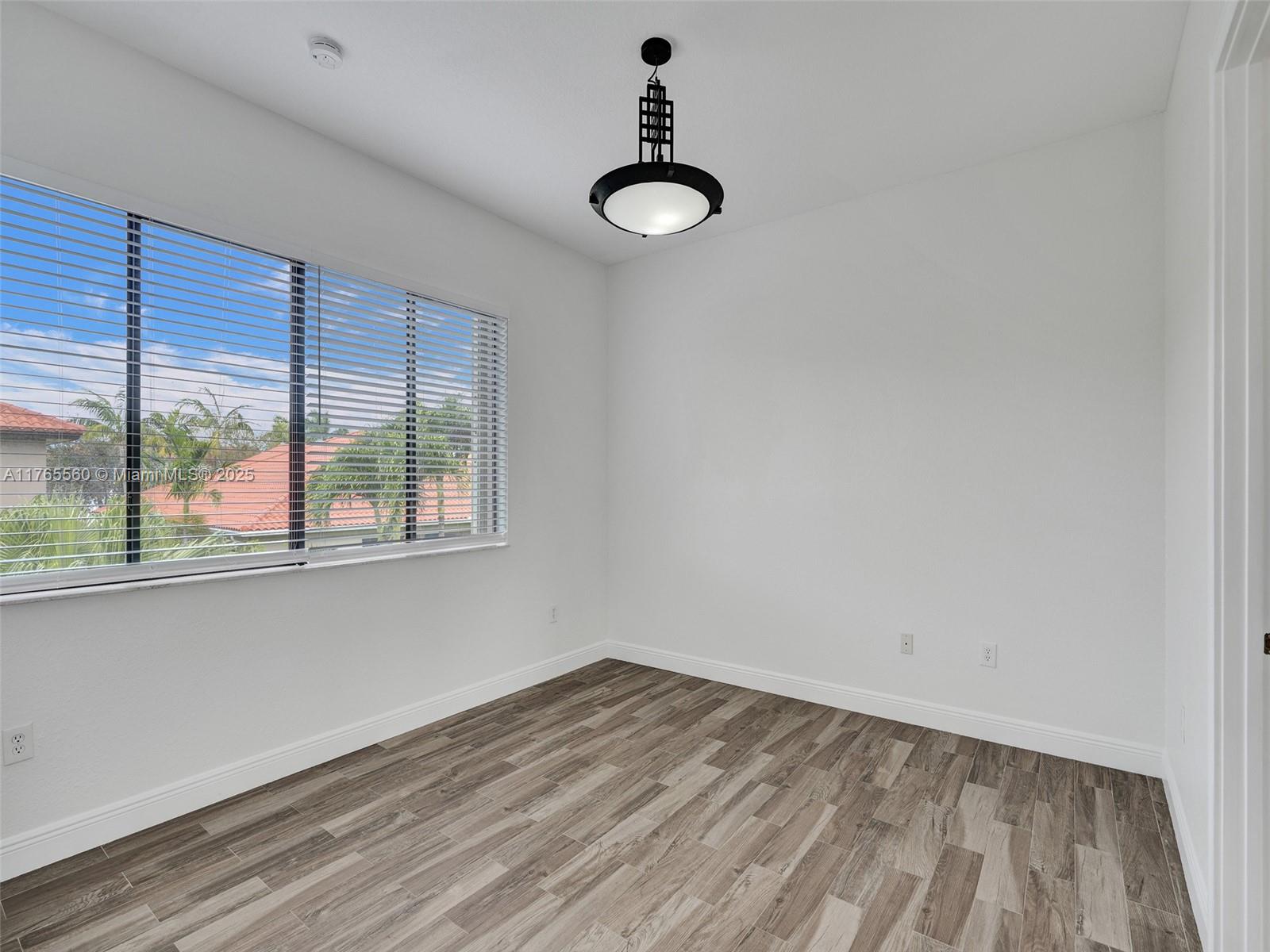 7985 SW 195th St # 7985