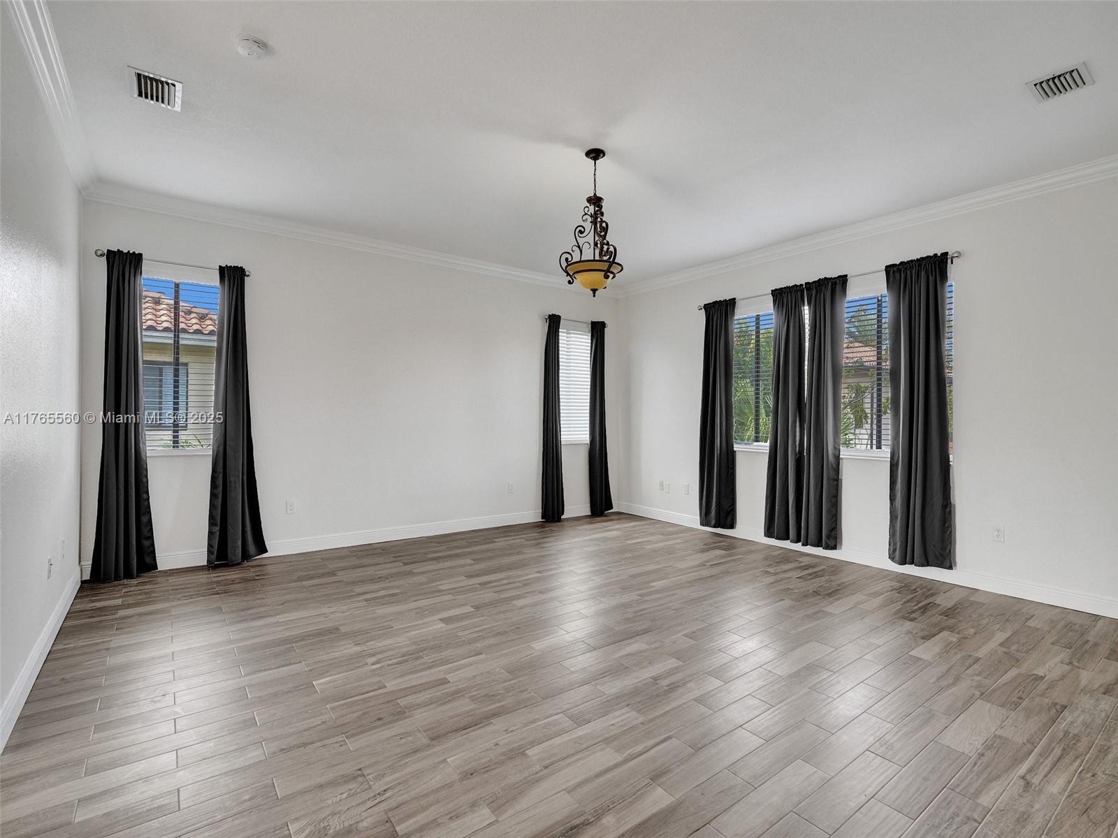 7985 SW 195th St # 7985