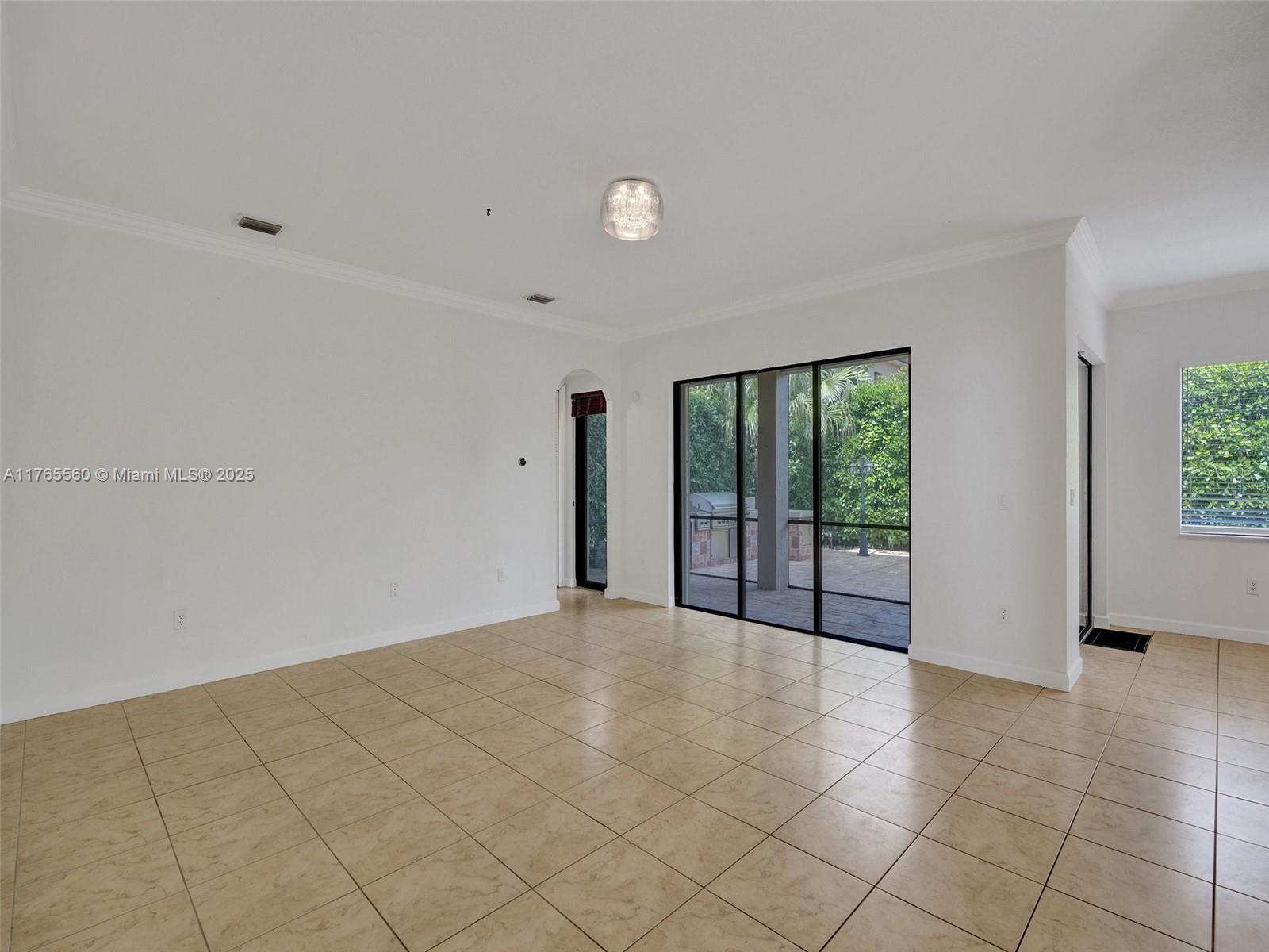 7985 SW 195th St # 7985