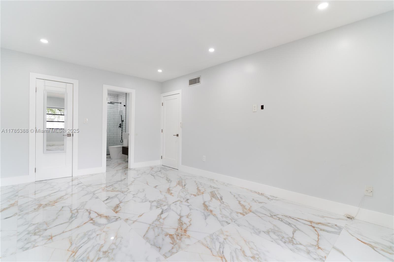 7903 SW 104th St # 212H