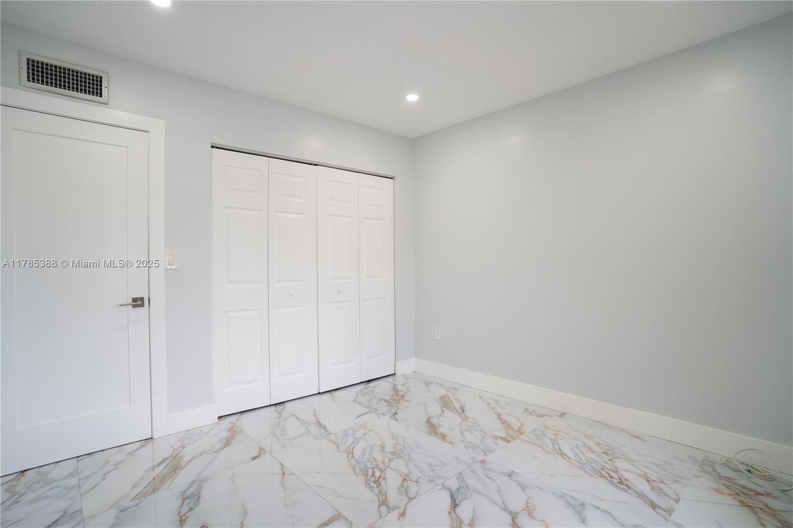 7903 SW 104th St # 212H