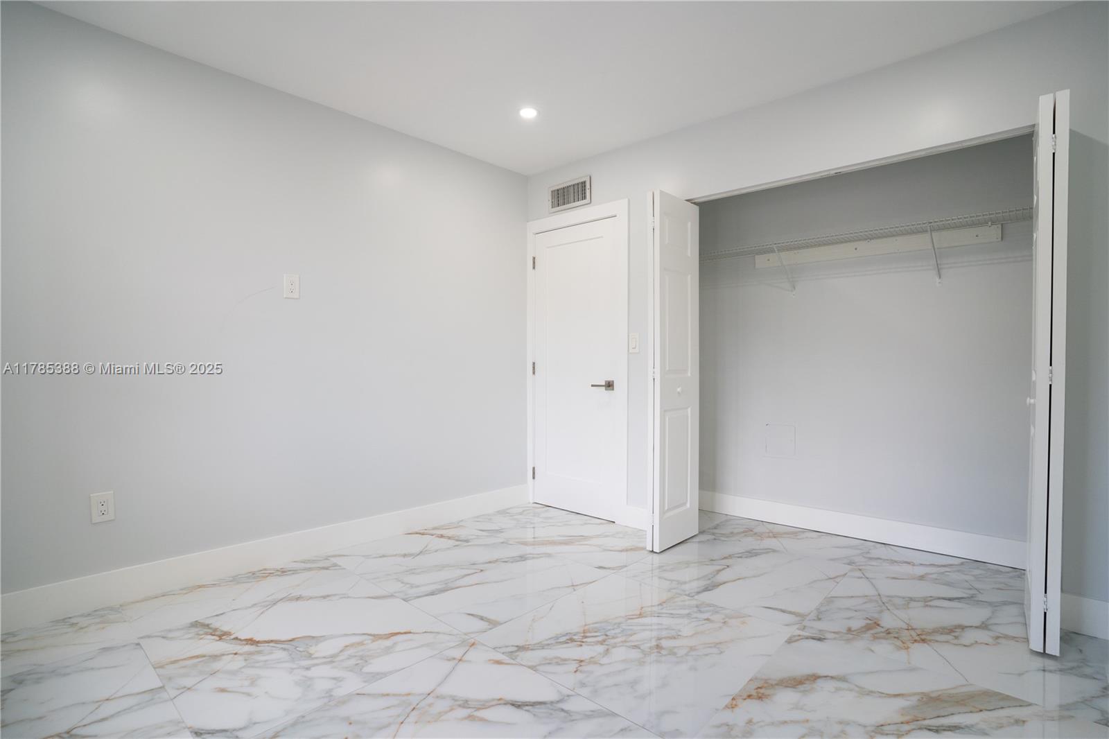 7903 SW 104th St # 212H