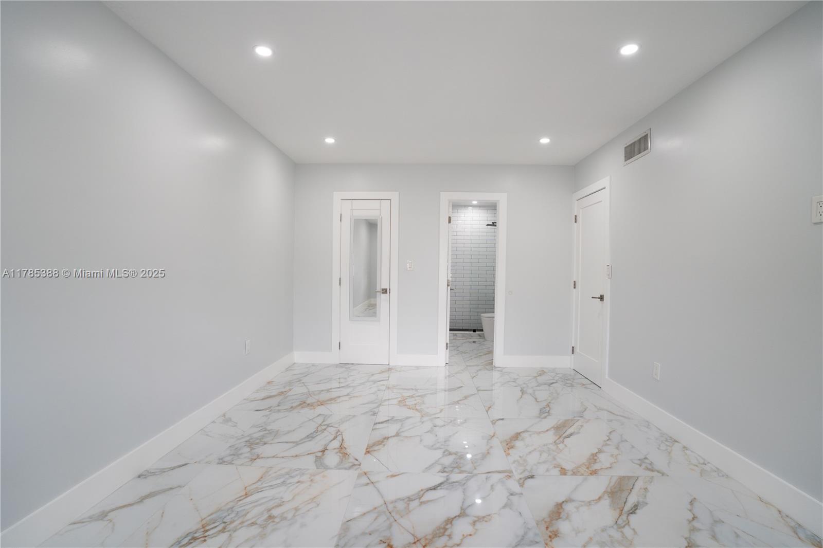 7903 SW 104th St # 212H