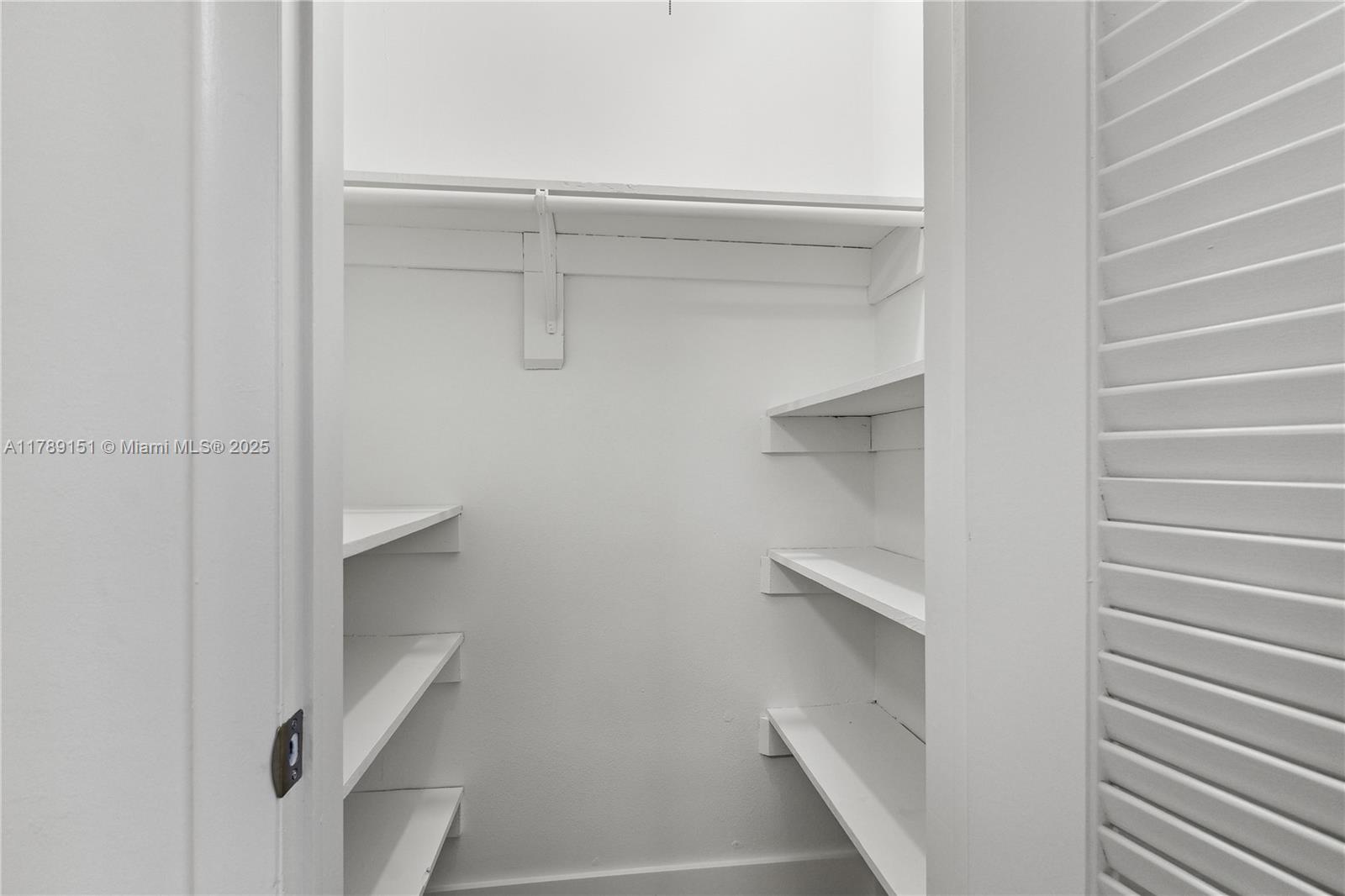 3710 Ponce De Leon Blvd # 3710