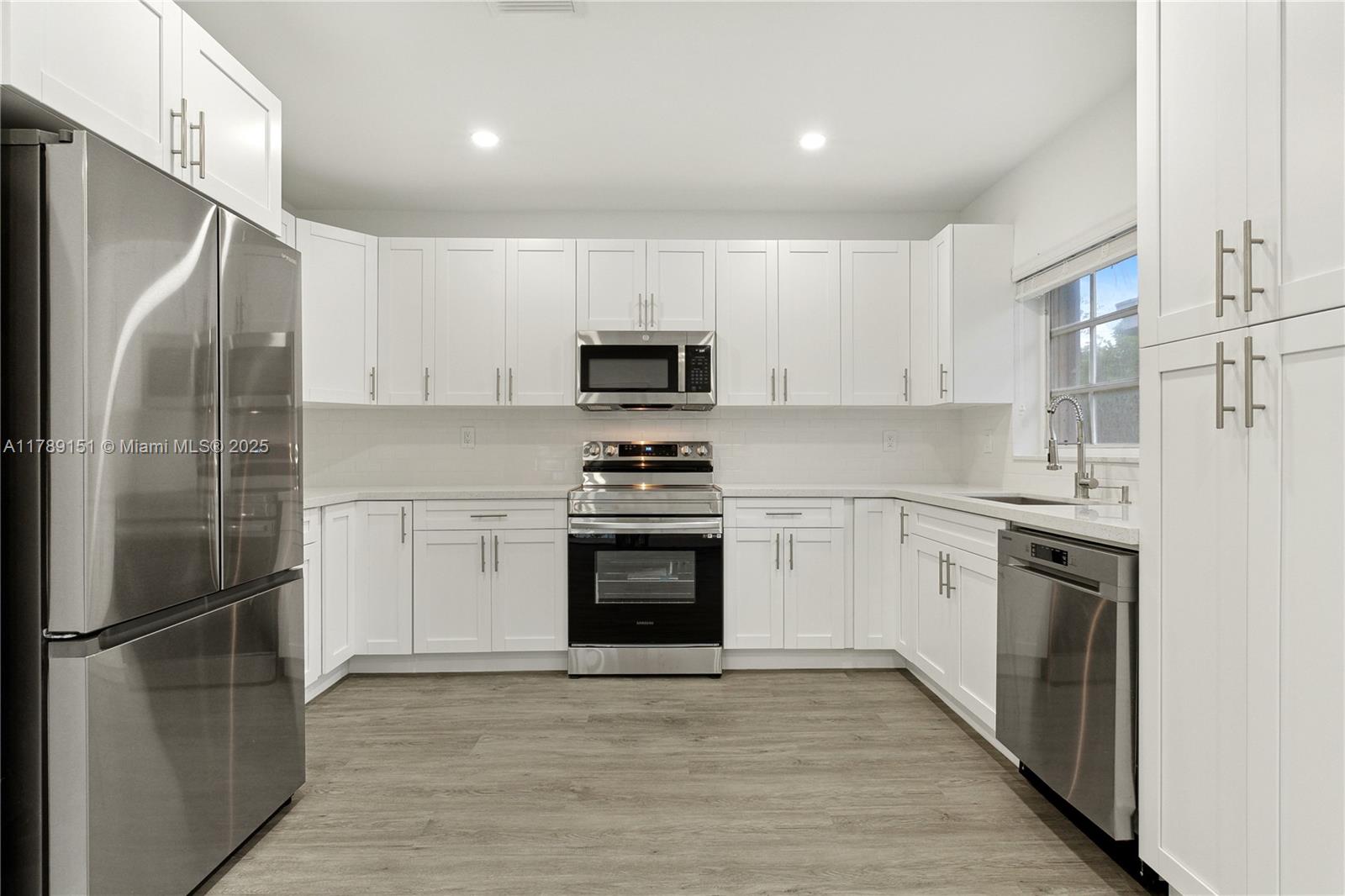 3710 Ponce De Leon Blvd # 3710