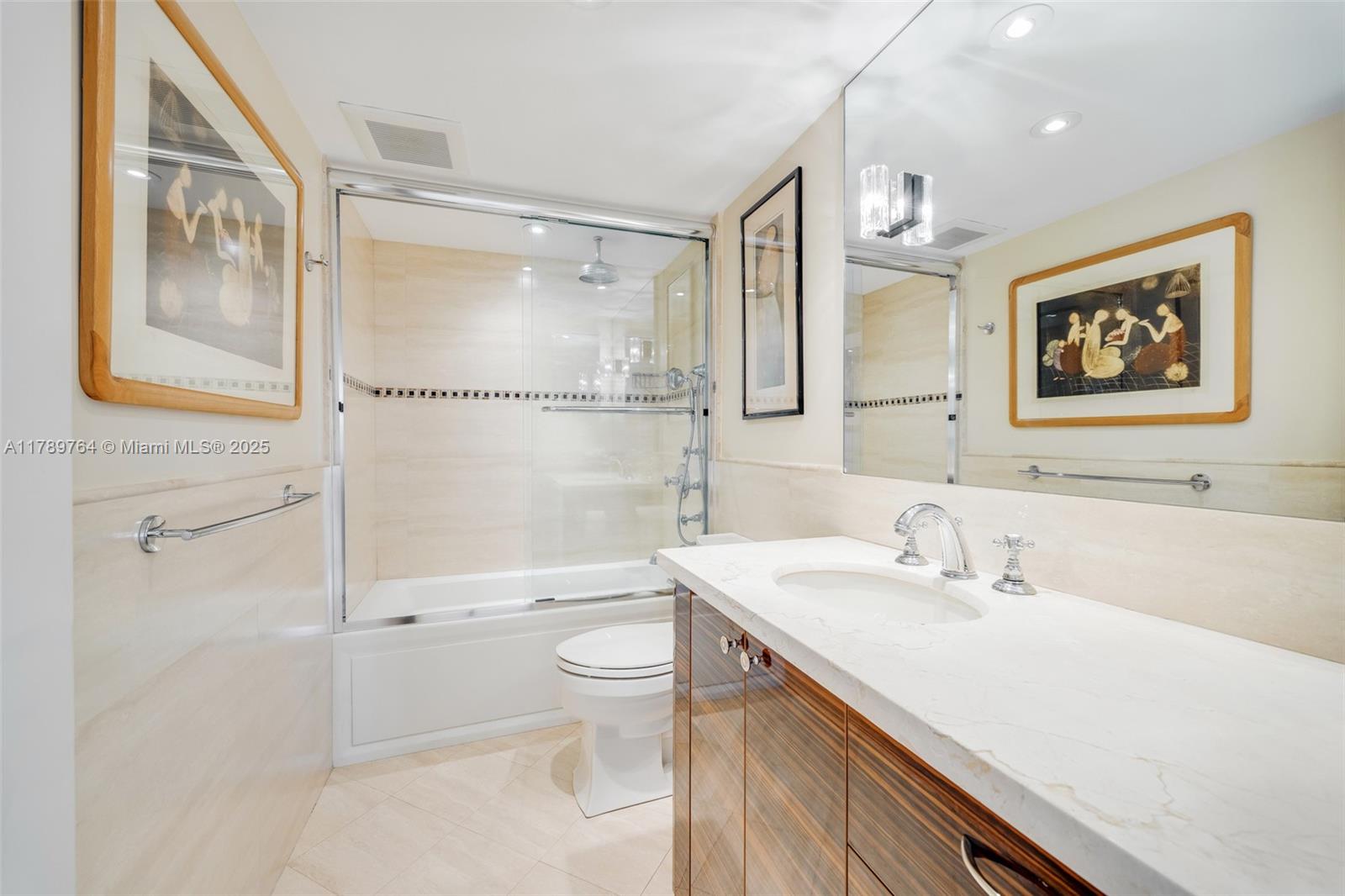 2 Grove Isle Dr # B305