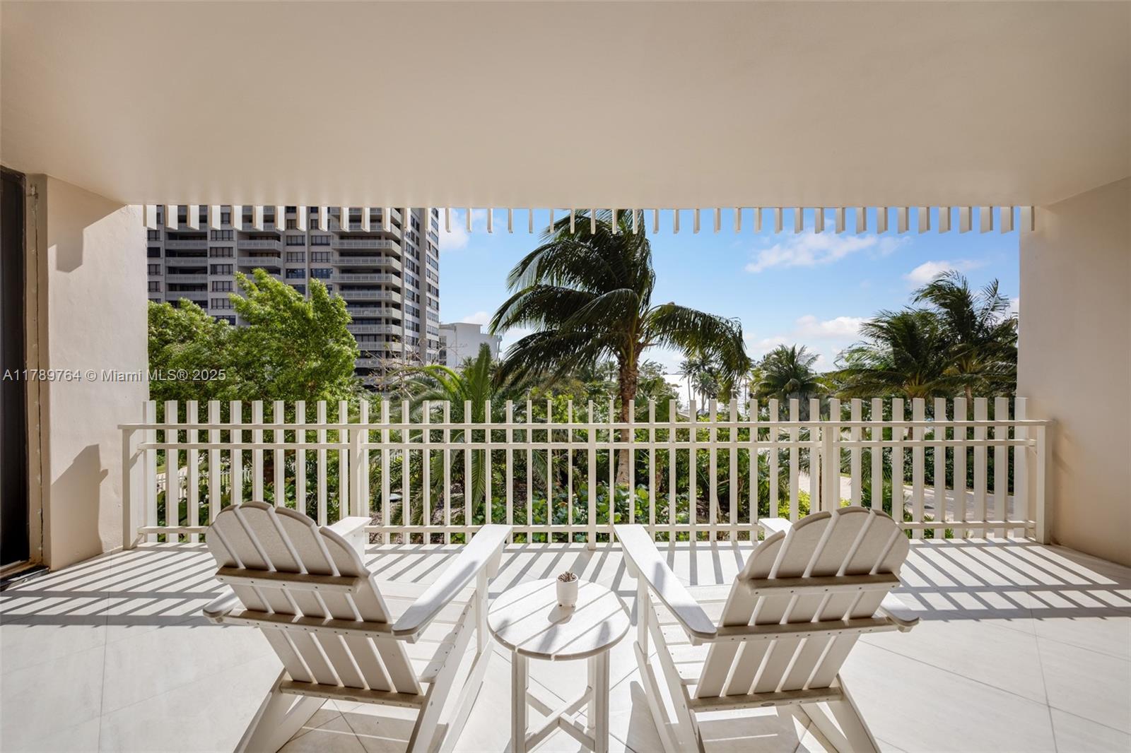 2 Grove Isle Dr # B305