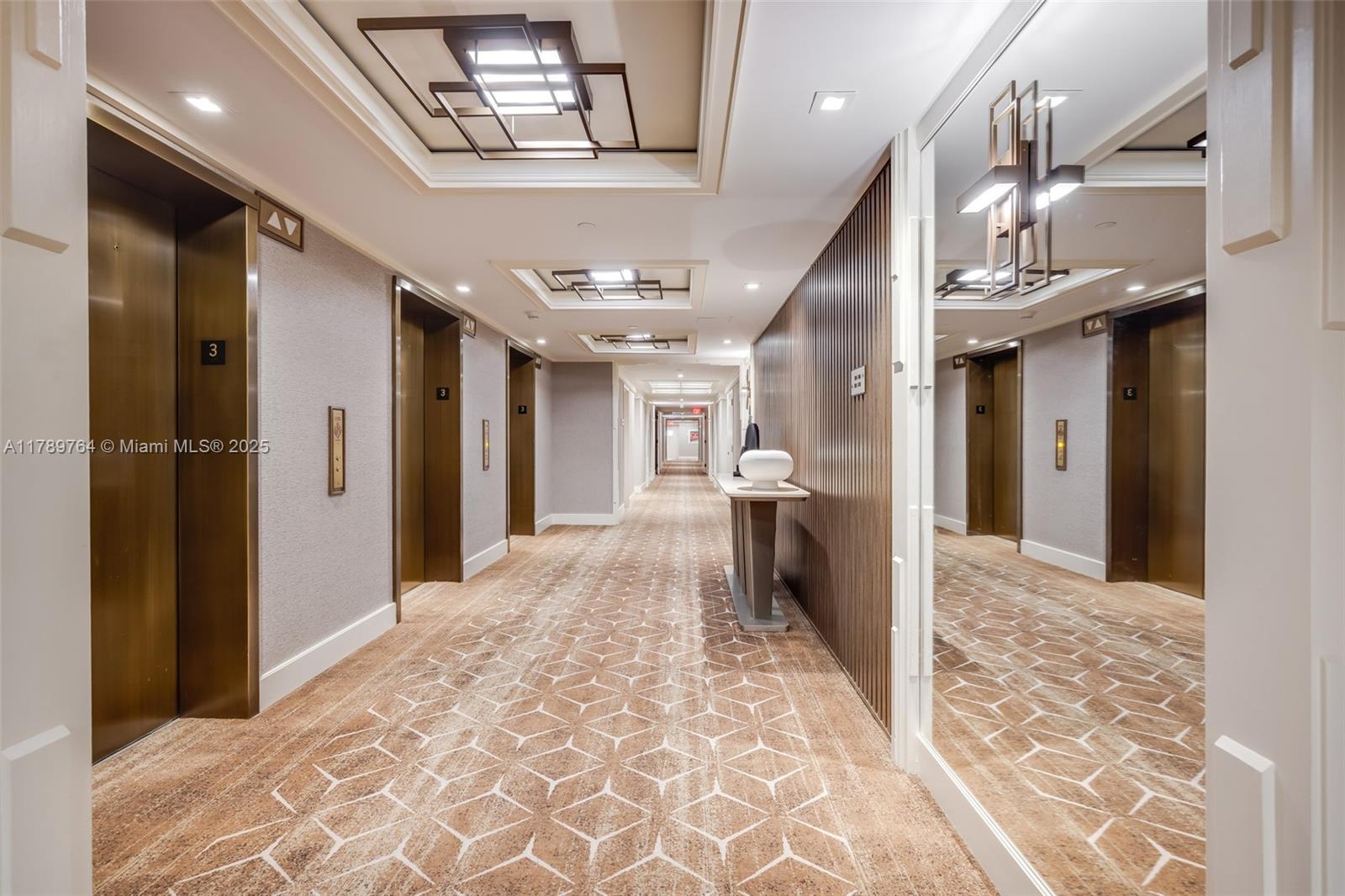 2 Grove Isle Dr # B305