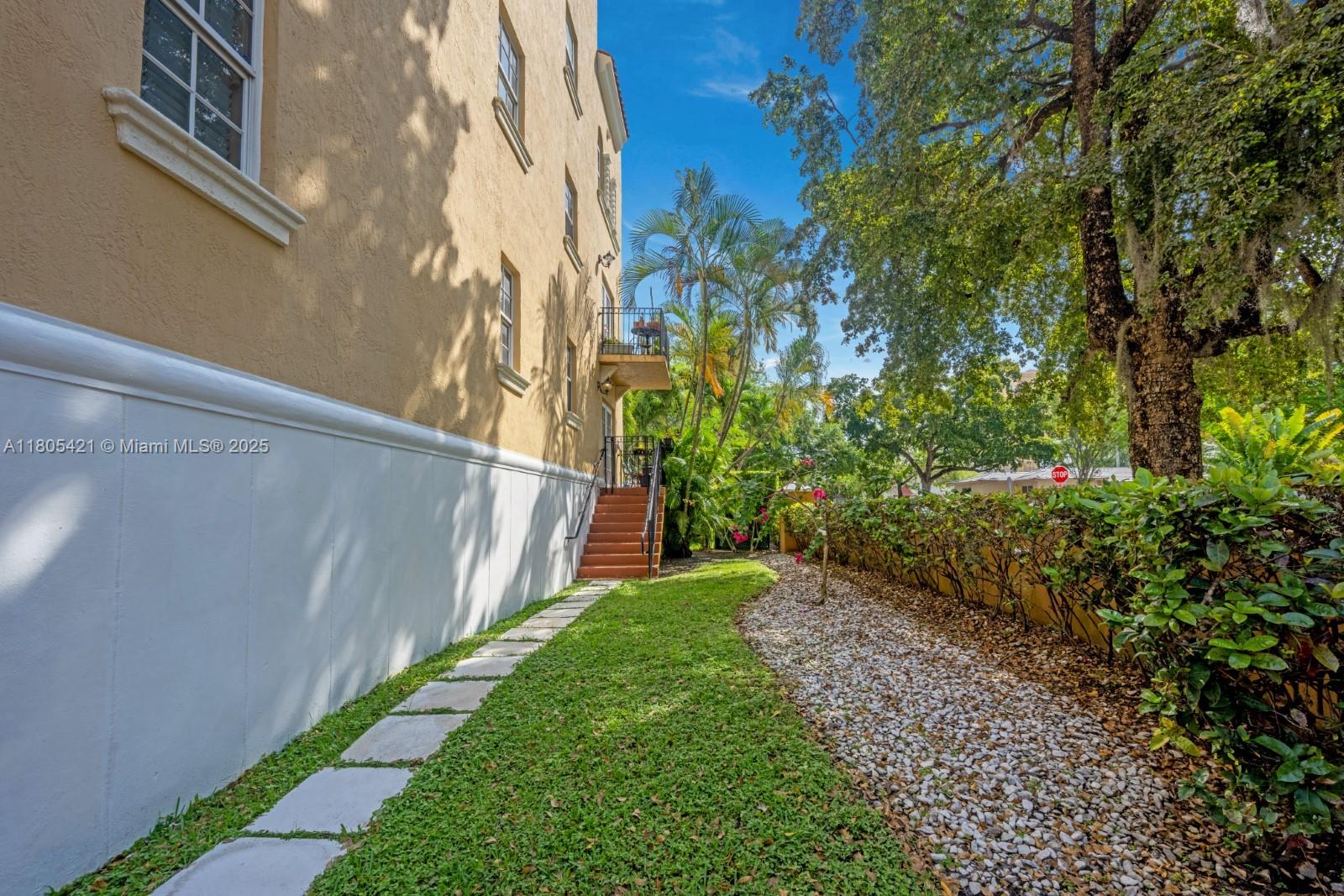 1400 Salzedo St # 101