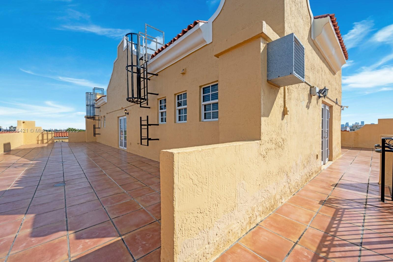 1400 Salzedo St # 101