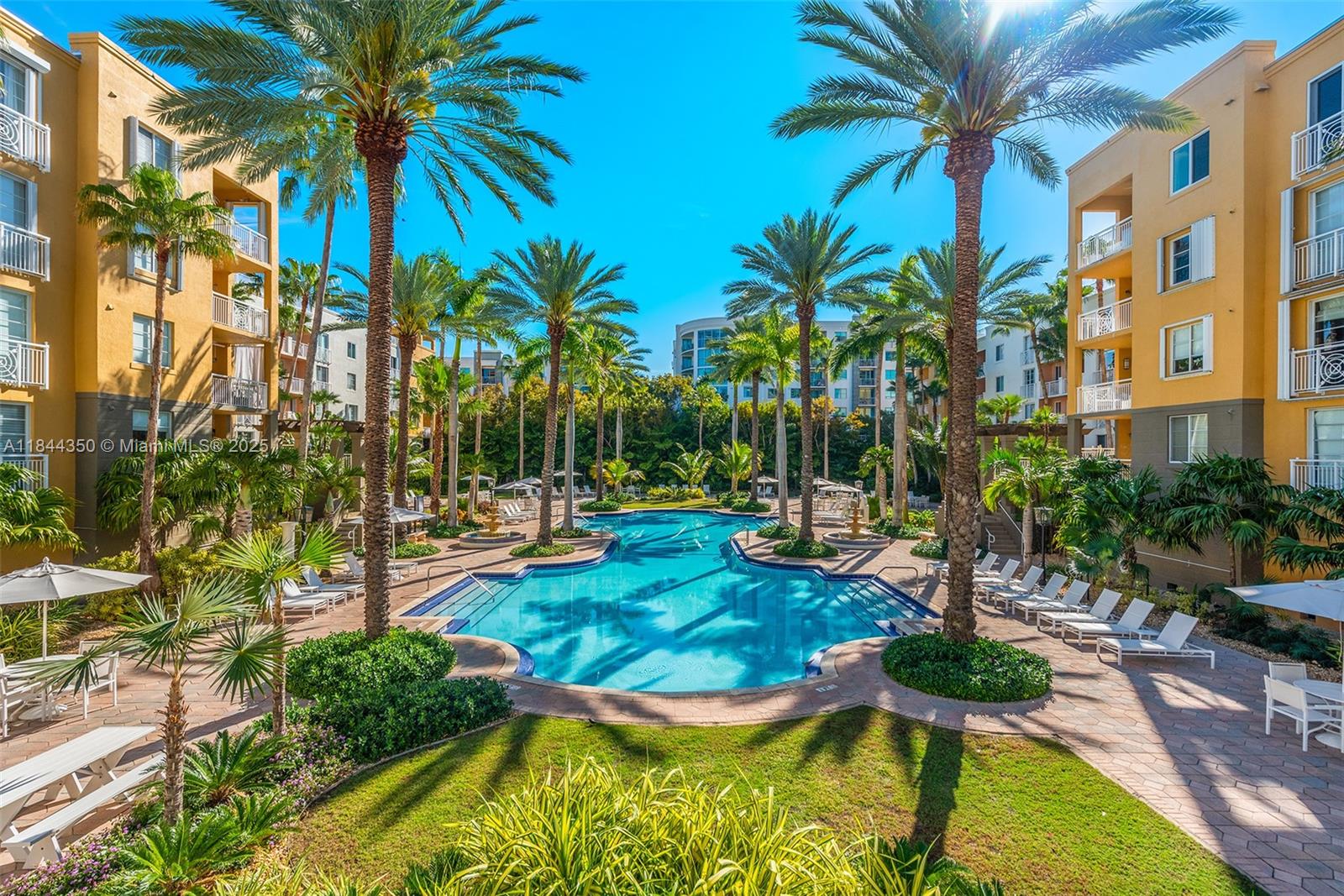 125 Jefferson Ave # 137