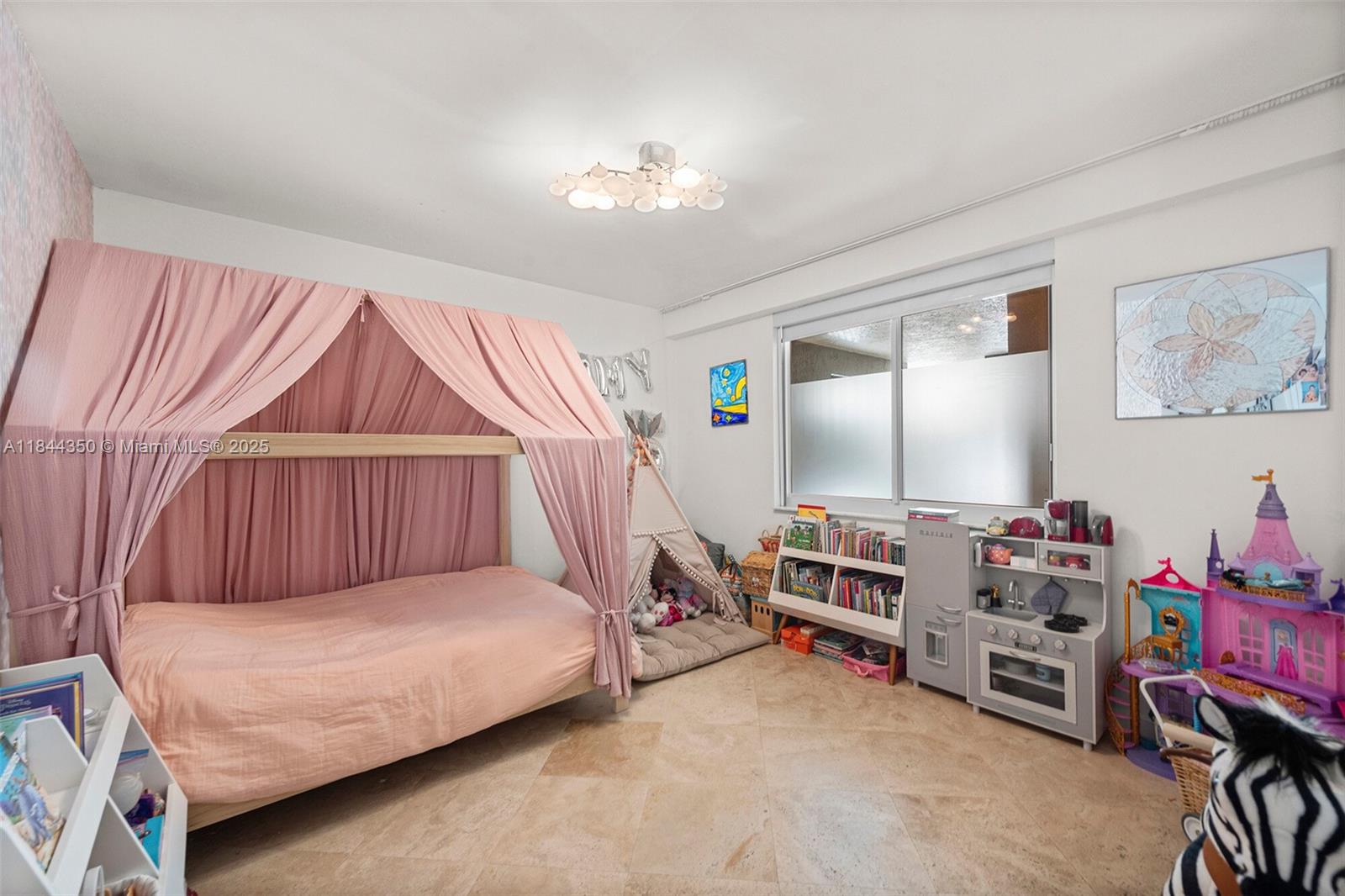 125 Jefferson Ave # 137