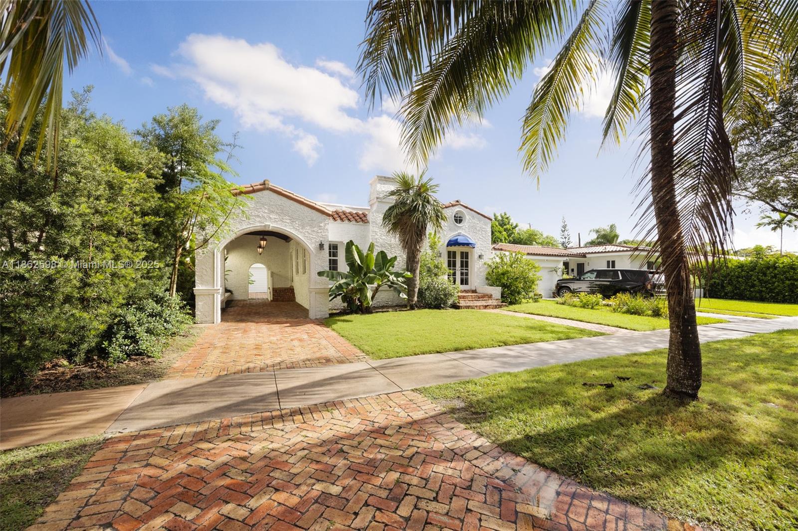 231 Viscaya Ave