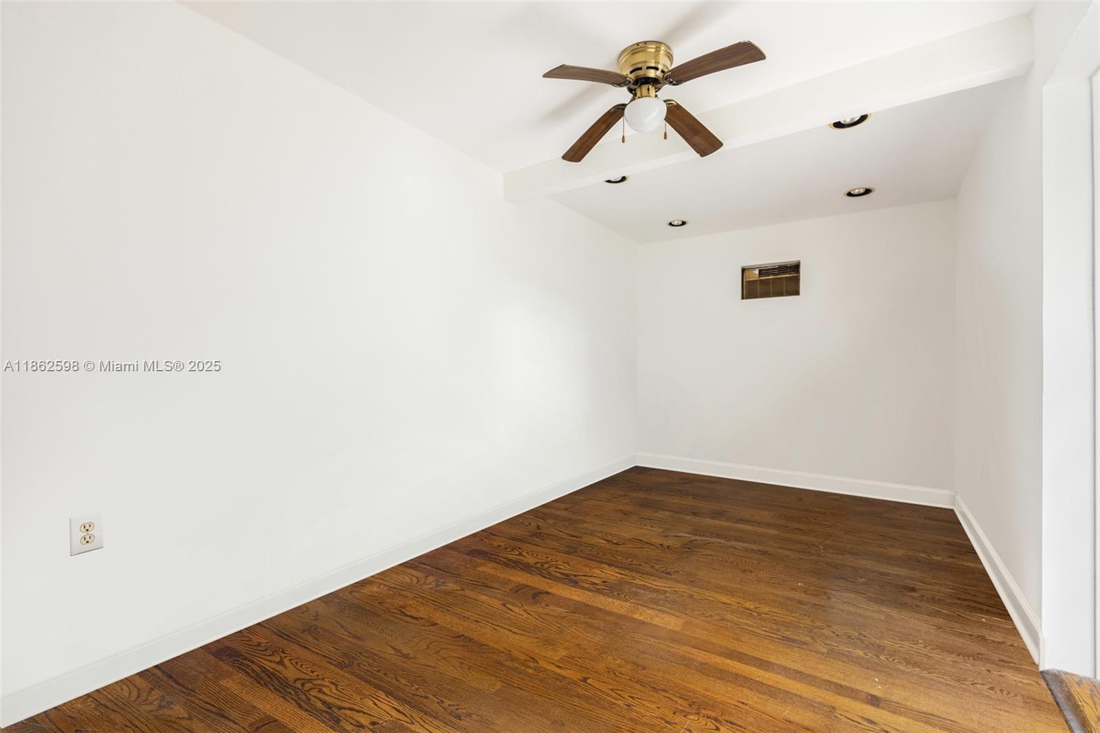 231 Viscaya Ave